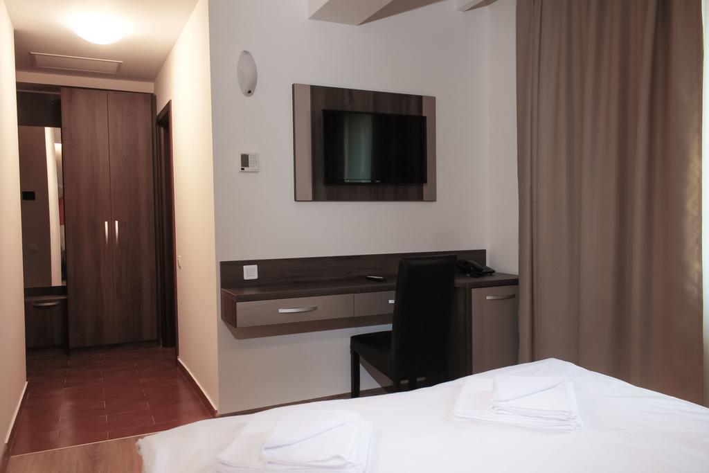 Hotel Rao Cluj-Napoca Extérieur photo